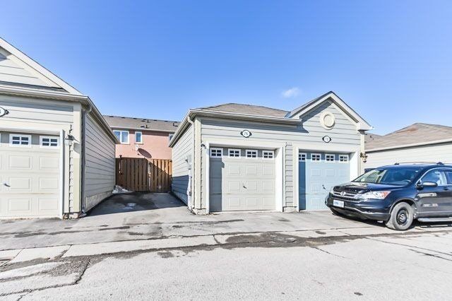 76 Gas Lamp Lane, Markham, L6B0H7 | Image 2