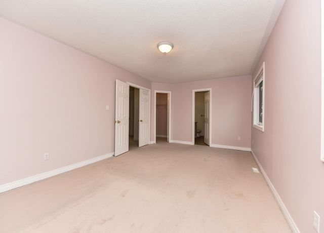 5 Forest Valley Rd, Markham, L6E1V1 | Image 2