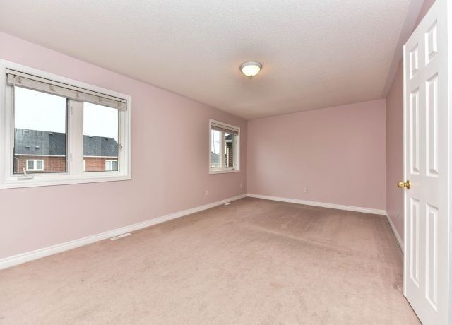 5 Forest Valley Rd, Markham, L6E1V1 | Image 3