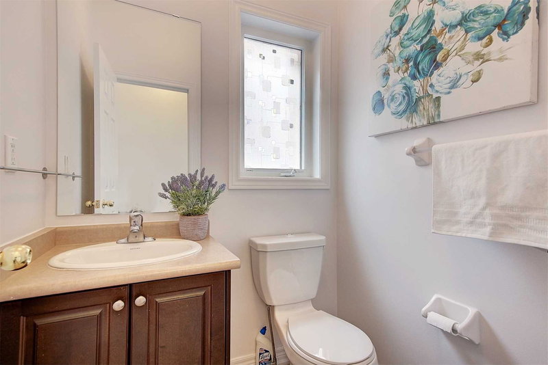 51 Beckett Ave, Markham, L6C0T3 | Image 3