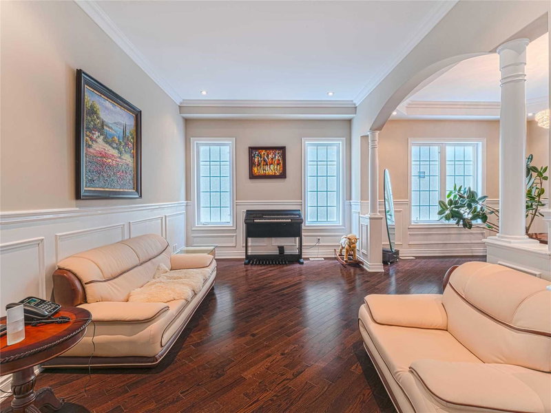 147 Lady Nadia Dr, Vaughan, L6A4E6 | Image 3