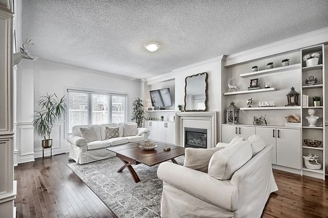 852 Elvidge Tr, Newmarket, L3X0J7 | Image 2