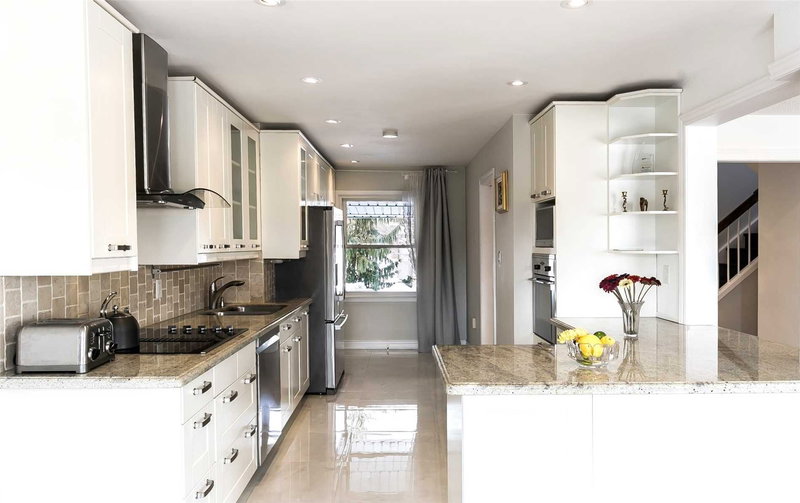 47 Aberfeldy Cres, Markham, L3T4C1 | Image 2