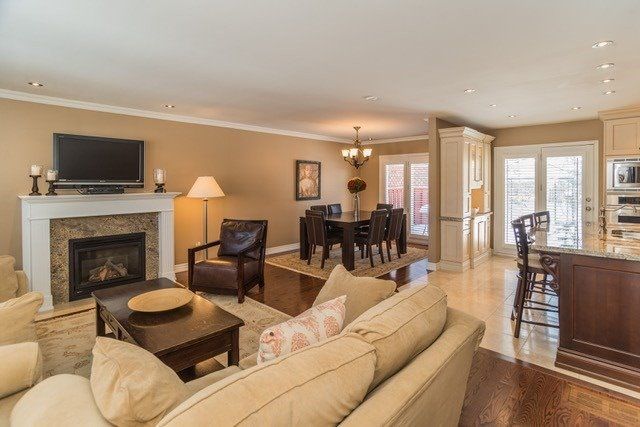 70 Briarwood Rd, Markham, L3R2X3 | Image 2