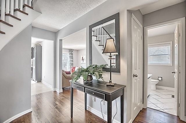 304 Reading Pl, Newmarket, L3Y6H5 | Image 3