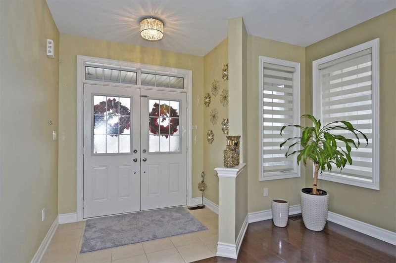 102 Mactier Dr, Vaughan, L4H4L3 | Image 3