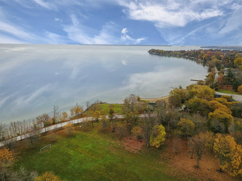 79 De La Salle Blvd, Georgina, L0E1L0 | Image 2