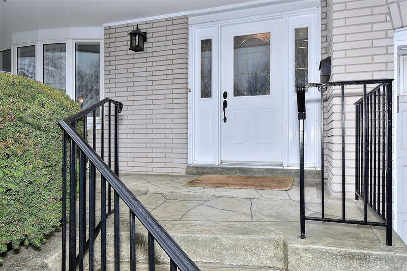 90 Fred Varley Dr, Markham, L3R1S8 | Image 2