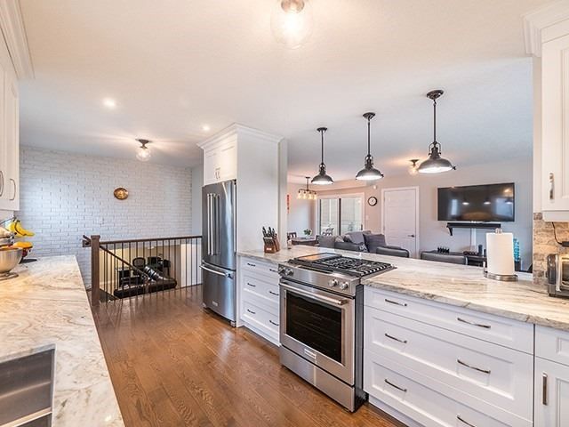 42 Mitchell Ave, New Tecumseth, L9R 1C2 | Image 3