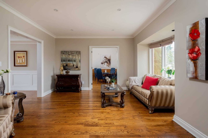 75 Rachelle Crt, Vaughan, L4L1A6 | Image 3