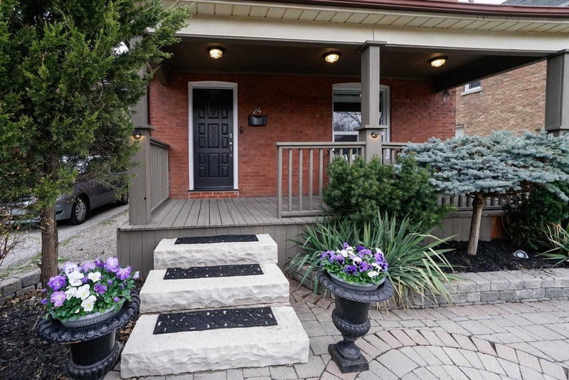 24 Abell Ave, Vaughan, L4L1B8 | Image 3