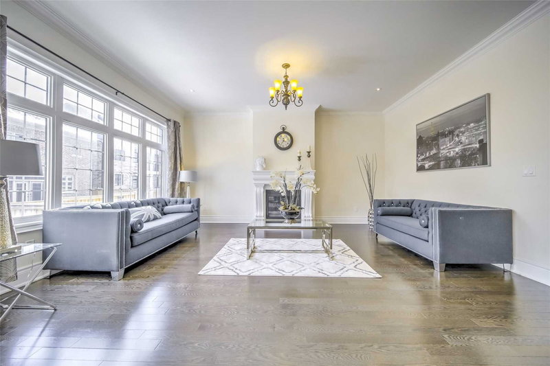 11 Yates Ave, Vaughan, L6A 4X5 | Image 2