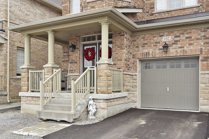 102 Mactier Dr, Vaughan, L4H4L3 | Image 2