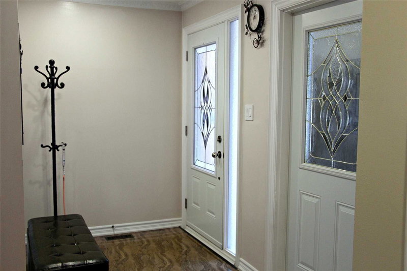 97 Pauline Crt, Vaughan, L4K3G8 | Image 2