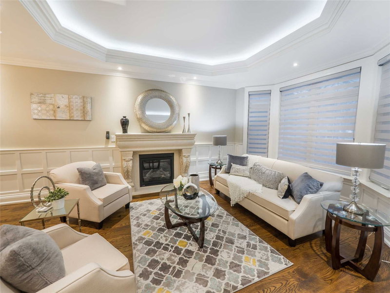 65 Sunset Beach Rd, Richmond Hill, L4E3G7 | Image 2