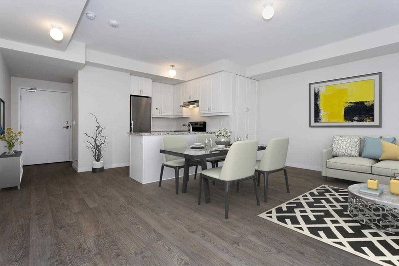 112 - 600 Alex Gardner Circ, Aurora, L4G3G5 | Image 3