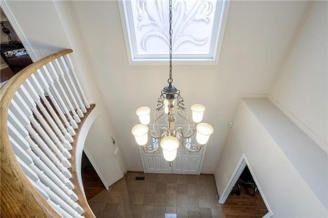 47 Edenbridge Dr, Vaughan, L4J7V1 | Image 2