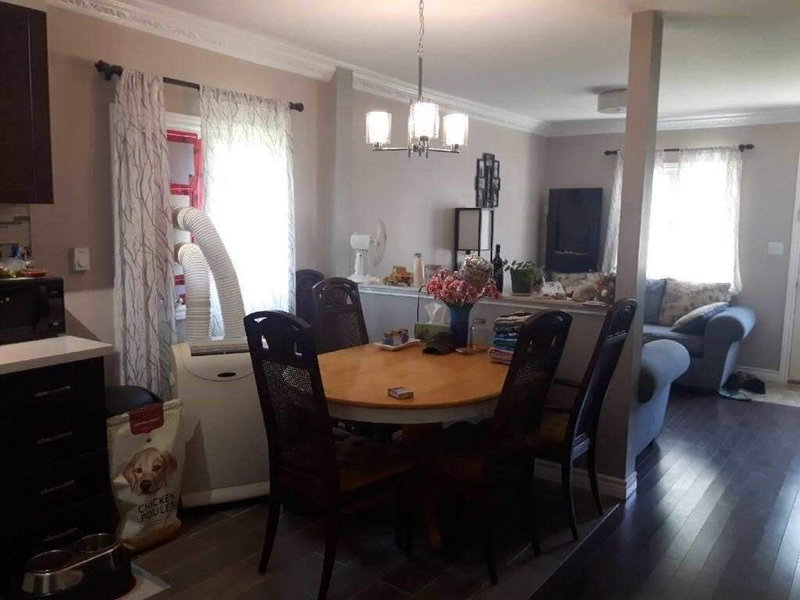 210 Bayview Ave, Georgina, L4P2T2 | Image 3