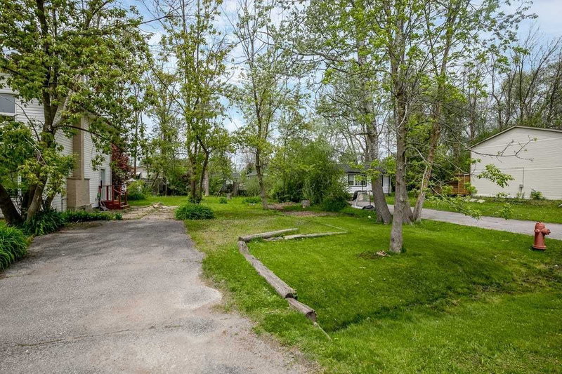 310 Terrace Dr, Georgina, L4P2Y8 | Image 3