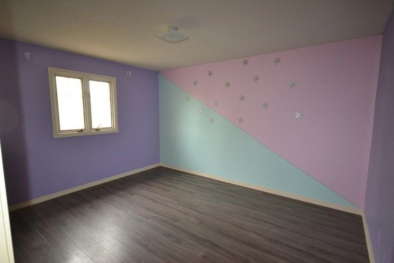 99 Burndean Crt, Richmond Hill, L4C9W5 | Image 2