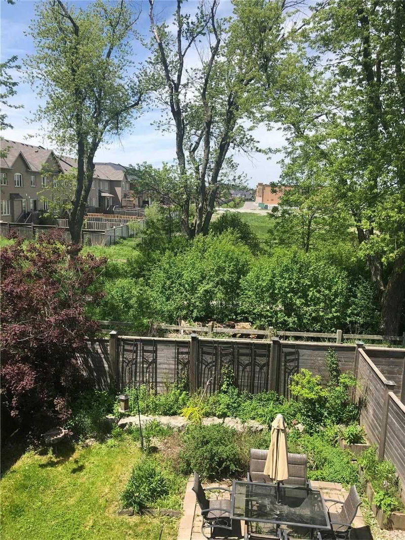 201 Shirrick Dr, Richmond Hill, L4E4Y4 | Image 3