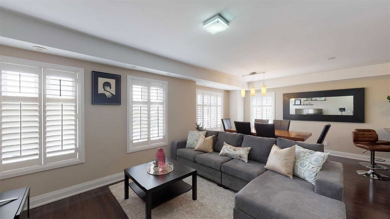 285 - 326 John St, Markham, L3T0B1 | Image 2