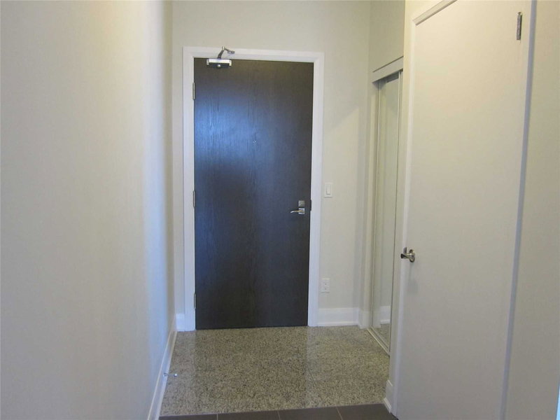 903 - 2900 Highway 7 Rd W, Vaughan, L4K0G3 | Image 2