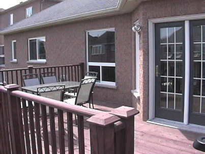 42 Allenvale Dr, Aurora, L4G6P5 | Image 2