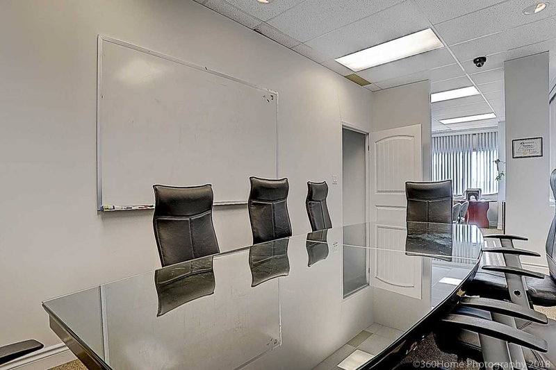 411 - 9140 Leslie St, Richmond Hill, L4B0A9 | Image 2