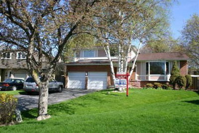 Detached House sold at 14 Oak Grove Court, Markham, Ontario, L3T2Z9 - Bayview Fairway-Bayview Country Club Estates - MLS: N449754