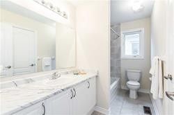 9 Sunnyside Hill Rd, Markham, L6B0X4 | Image 2