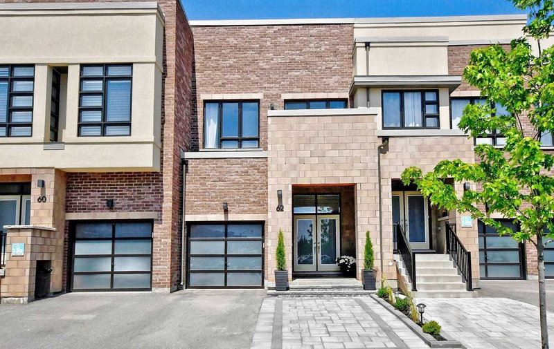 62 Helliwell Cres, Richmond Hill, L4E-1C7 | Image 2