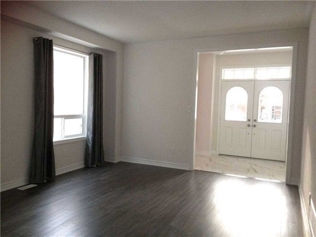 29 Lampkin St, Georgina, L0E1R0 | Image 2