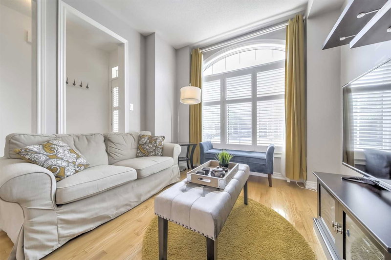 18 Radmore Pl, Markham, L6B0G7 | Image 3