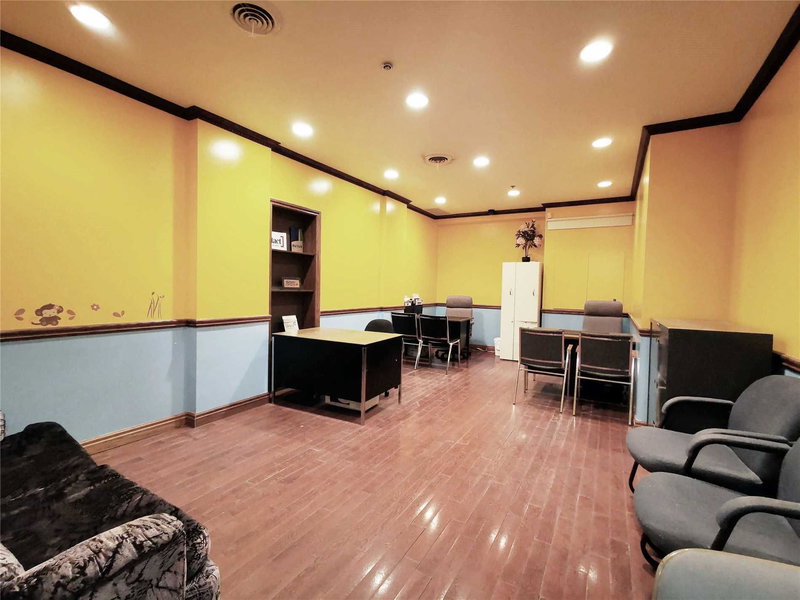 23D - 7398 Yonge St, Vaughan, L4J8J2 | Image 2