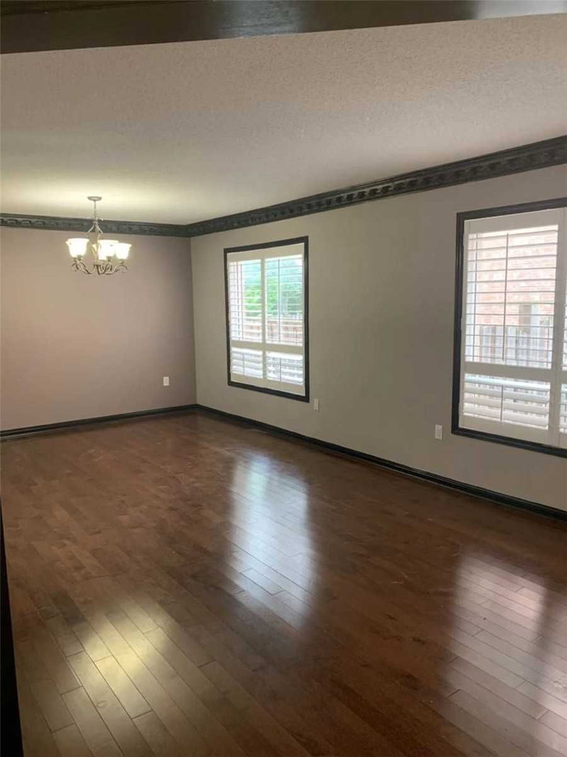 16 Raffia Ave, Richmond Hill, L4E4M9 | Image 3