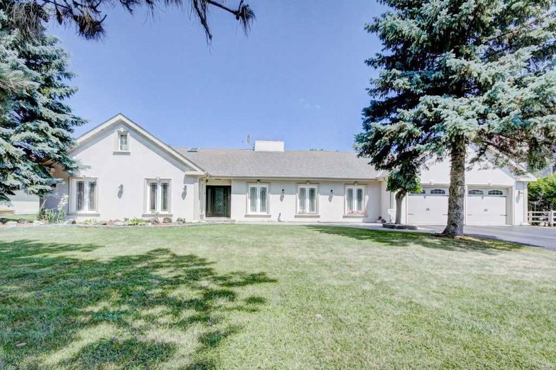 33 Carolwood Cres, Markham, L3S4T2 | Image 2