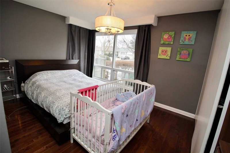 348 Boisdale Ave, Richmond Hill, L4C1R3 | Image 3