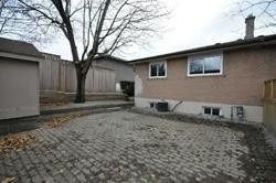 Main - 708 Mountview Pl, Newmarket, L3Y 3P7 | Image 2