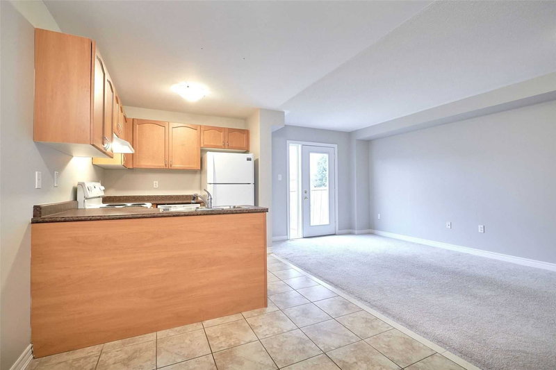 18 Admiral Cres, Essa, L0M 1B4 | Image 2