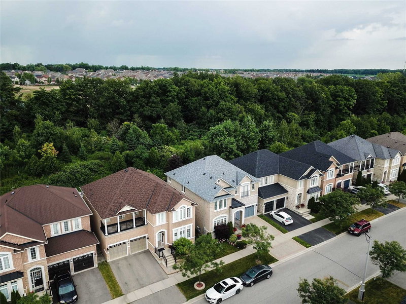 63 Brass Dr, Richmond Hill, L4E4T4 | Image 2