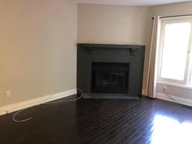 333 Rannie Rd, Newmarket, L3X 1K3 | Image 3