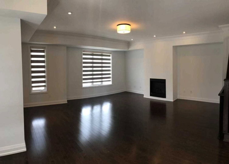 55 Village Pkwy, Markham, L3R 4Z7 | Image 2