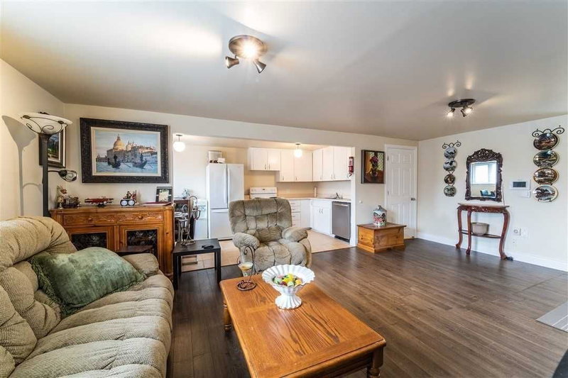 23 Queen St, Innisfil, L0L1L0 | Image 2