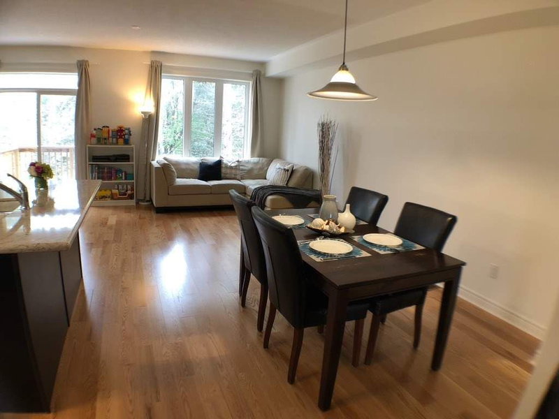 92 Radial Dr, Aurora, L4G0Z8 | Image 3