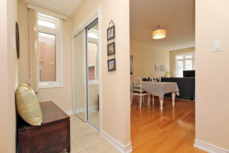 52 Gauguin Ave, Vaughan, L4J9J7 | Image 3