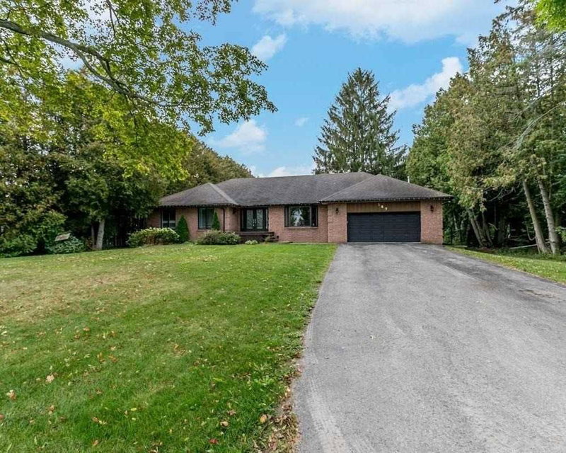 567 Lake Dr E, Georgina, L0E1S0 | Image 2