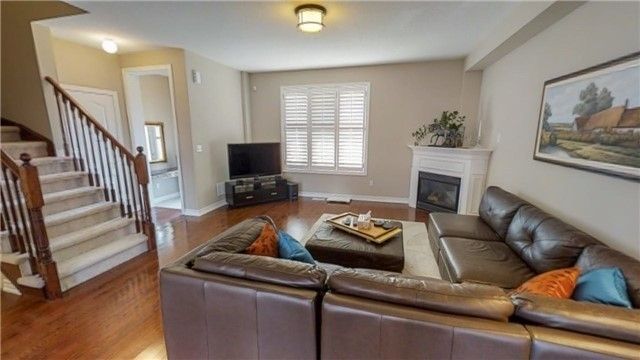 75 Kentview Cres, Markham, L6B0L5 | Image 3