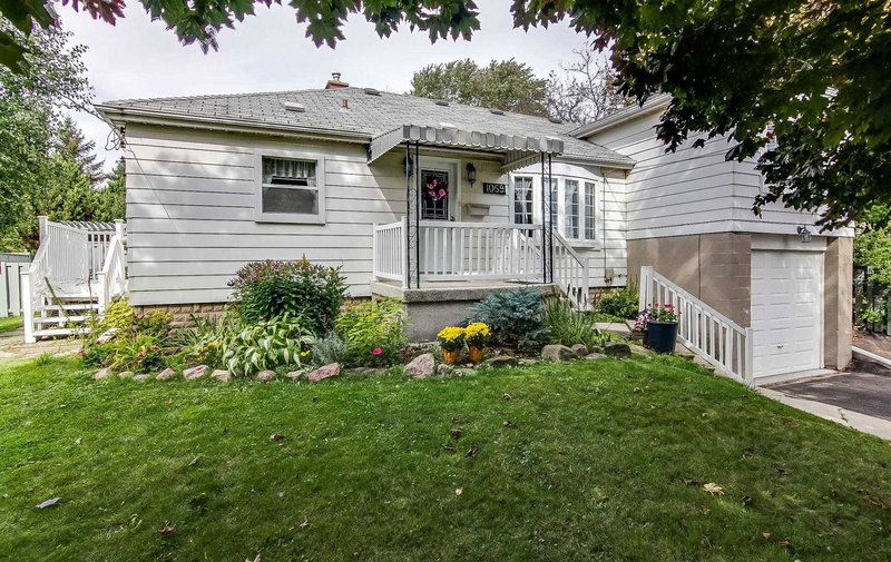 1059 Gorham St, Newmarket, L3Y5G9 | Image 3