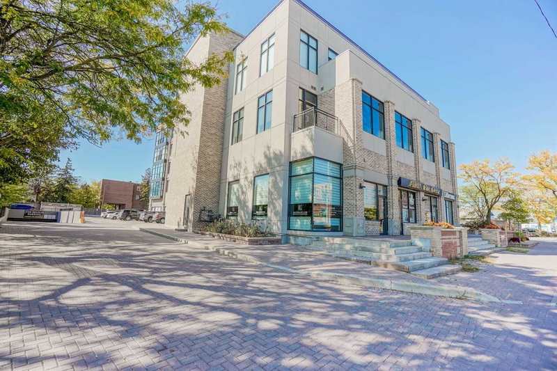 303 - 10376 Yonge St, Richmond Hill, L4C3B8 | Image 3